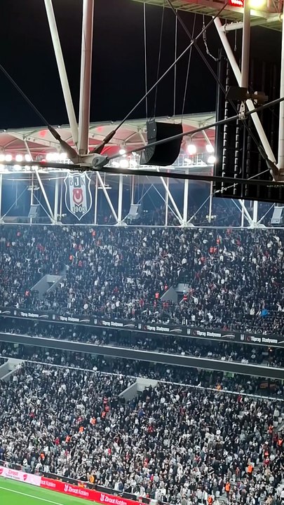 Şampiyon Olalım Bu Sene - Beşiktaş v Konyaspor - Ziraat Türkiye Kupası Yarı Final