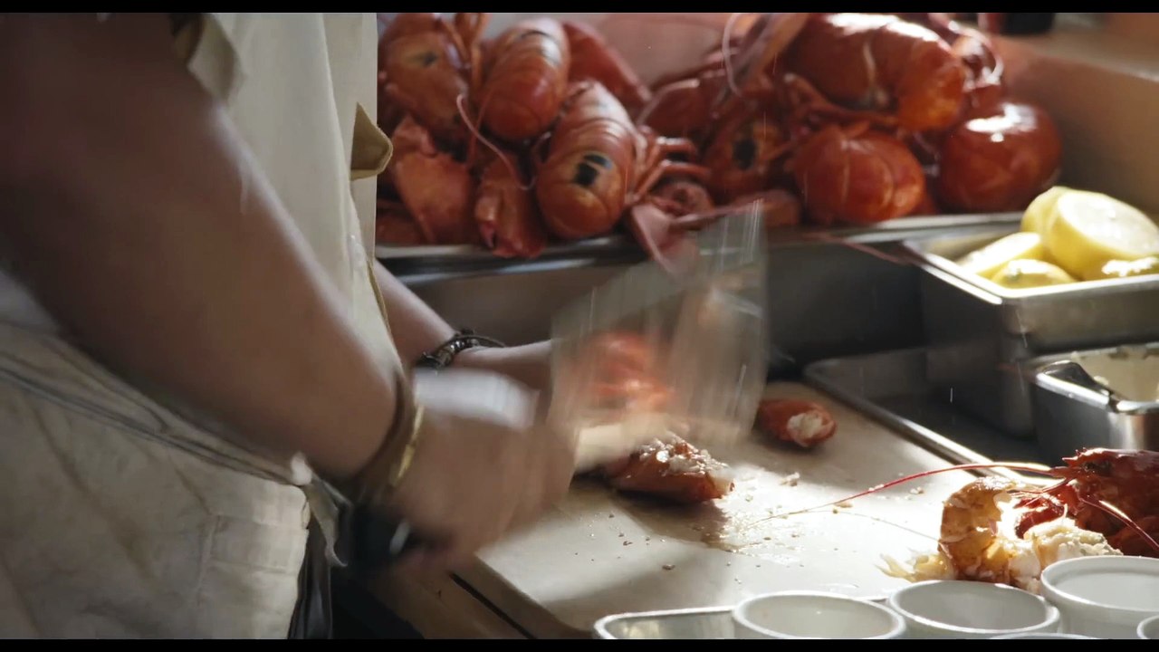 Bande-annonce du biopic sur le chef américain Anthony Bourdain (VO)
