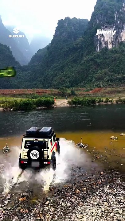 Suzuki Jimny Chinh Phục Mọi Địa Hình Với Hệ Dẫn Động 4x4