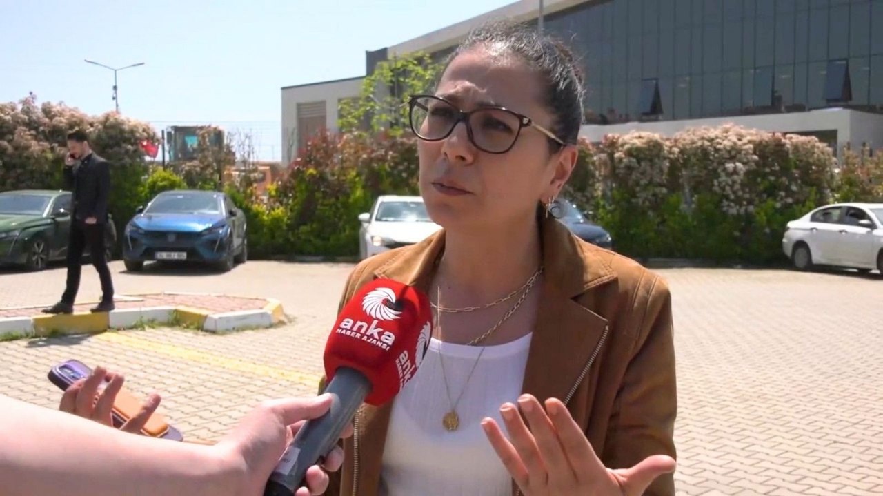 İBB davasını takip eden TİP'li Sera Kadıgil: Buradaki insanlara 'düşman hukuku' uygulanıyor