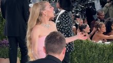 Amanda Seyfried Has the Best Reaction to Hearing Her Favorite Beyoncé Song