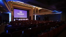 Il Corriere racconta l'Italia, il video della tappa di Bologna: la storia del giornale e l'abbraccio con i lettori al cinema Modernissimo