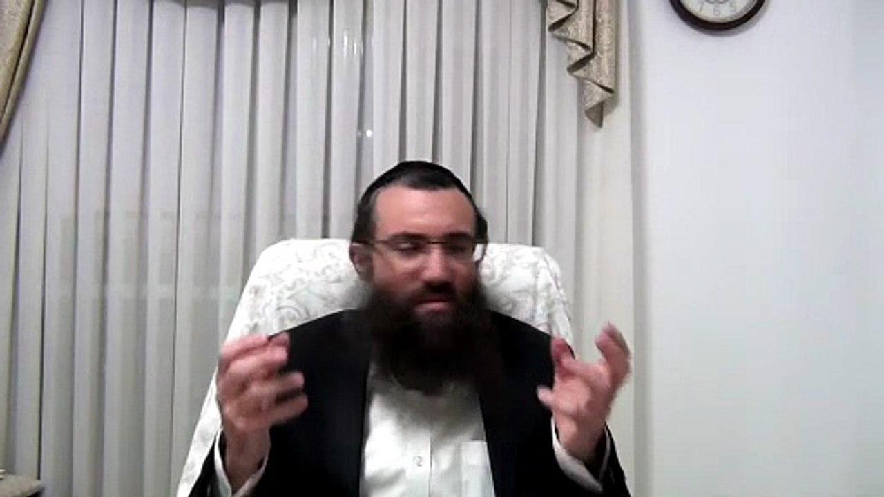 כך ניצלתי מהמחבל חמוש בגרזן שרדף אחרי   הרב ארי...