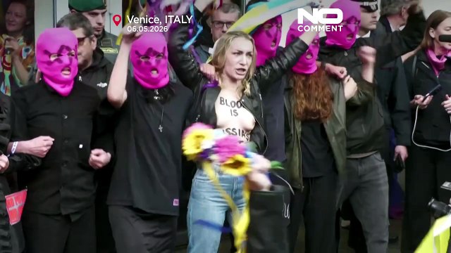 Italy: Femen and Pussy Riot protest Russia’s return to Venice Biennale