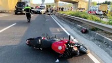 Tekirdağ'da bariyerlere çarpan motosikletteki Ela öldü, sürücü yaralandı