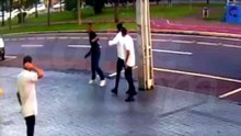 Imagens mostram momento em que homem é agredido com pedaço de ferro no Centro de Cascavel
