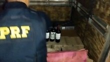 PRF intercepta caminhão com mais de mil garrafas de vinho argentino na BR-277 em Cascavel