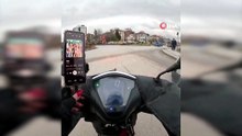 Trafikte karşılaştığı kadın kuryede sanki kaybettiği kızını gördü