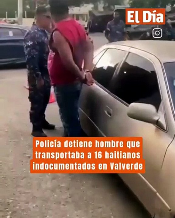 Policía detiene hombre que transportaba a 16 haitianos indocumentados en Valverde