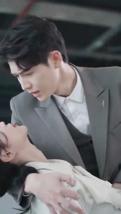 Cold CEO Ignored His Sick Wife for His Mistress — Reborn, He’ll Do Anything to Spoil Her Again