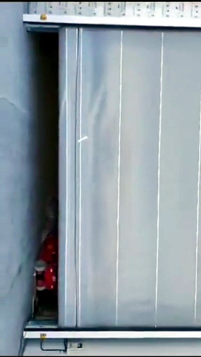 What packaging methods are used to ensure safe delivery of export standard high speed doors?