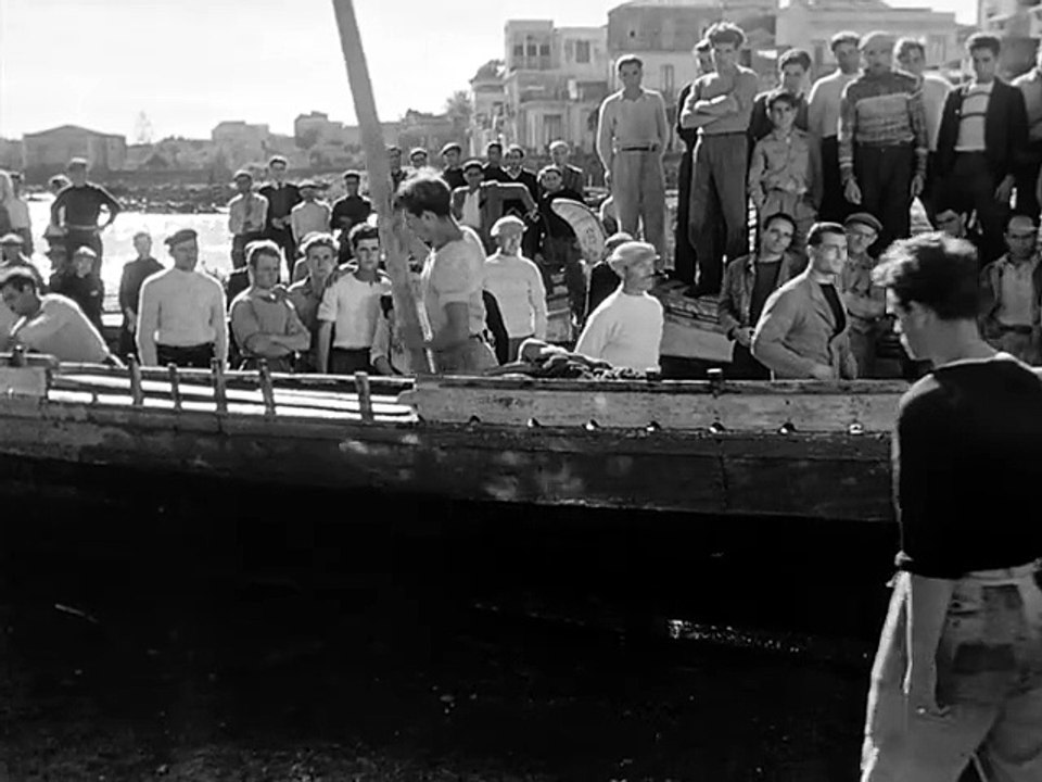 La Terra Trema - (da 'I Malavoglia' di GVerga - LVisconti - 1948)#2.tempo