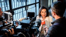 Robles explica que el aislamiento de los pasajeros españoles del crucero será voluntario
