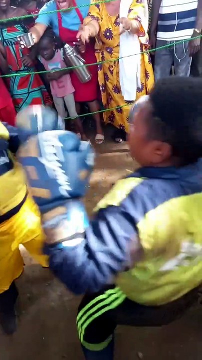 Village boxing championship don start! 😂🥊 Loser go buy suya! Forget Tyson vs Jake Paul…