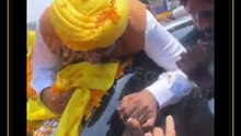 ਇੱਕ ਮਿੰਟ ਮੇਰੀ ਗਲ ਸੁਣੋਪੁੱਤ ਨੂੰ ਕਿਉਂ ਨਹੀਂ ਲਿਆਉਂਦੇ