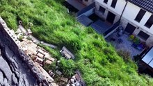 Imágenes de dron del derrumbe de un muro en Nalda