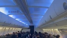 El piloto del avión les desea buena suerte al Rayo Vallecano