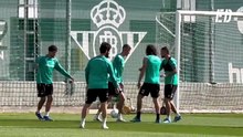 El Betis, a la espera de novedades europeas en una sesión sin Bakambu