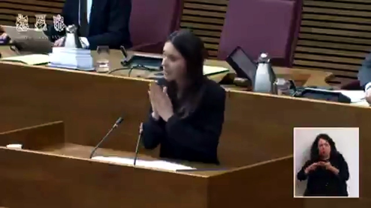 Una diputada de Compromís se pasa tres pueblos y amenaza a Mazón recordando a Barberá: «Ya sabe cómo acabó»