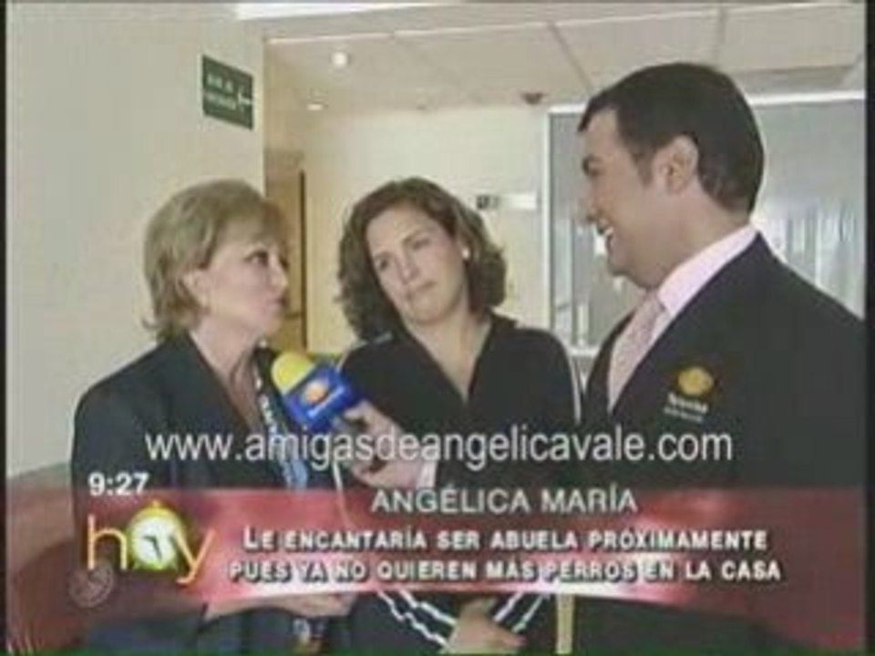 ANGIE VISITA TELEVISA_HOY_12.06.2008