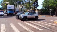Carros batem no Centro de Toledo