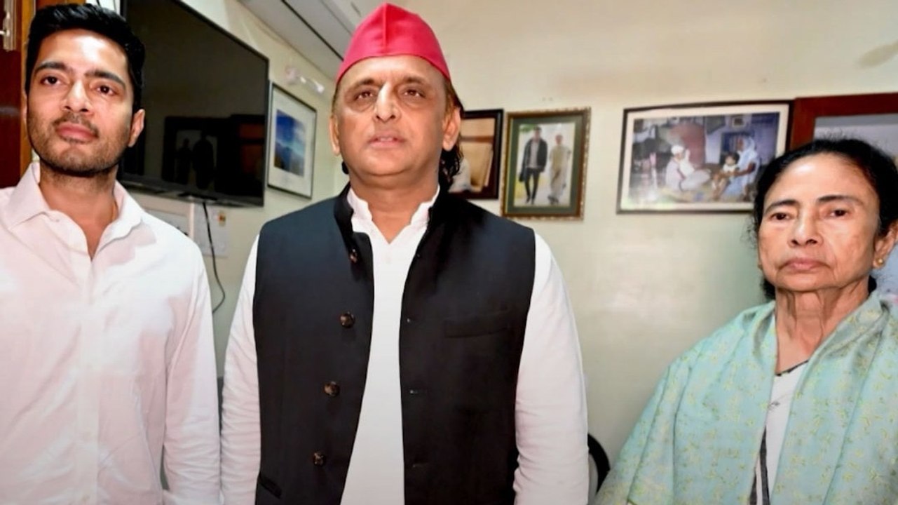 अखिलेश यादव ने ममता बनर्जी से की मुलाकात,अभिषेक...