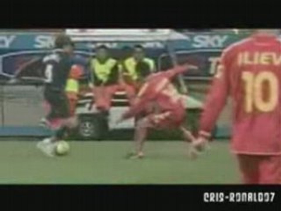 Cristiano ronaldo - freestyle battle 2008