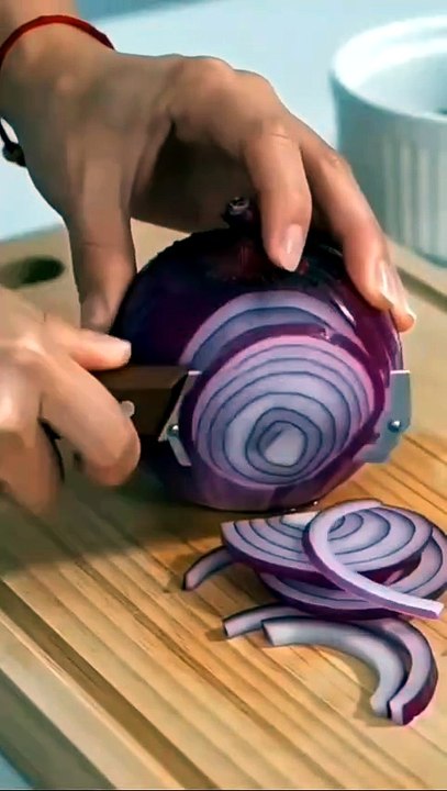 Multifunctional Vegetable Peeler with Wooden Handle
