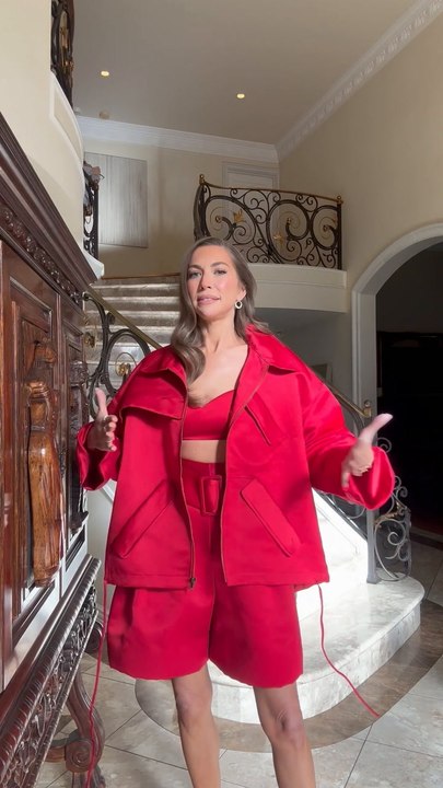 Stassischroeder Is Standing On Business