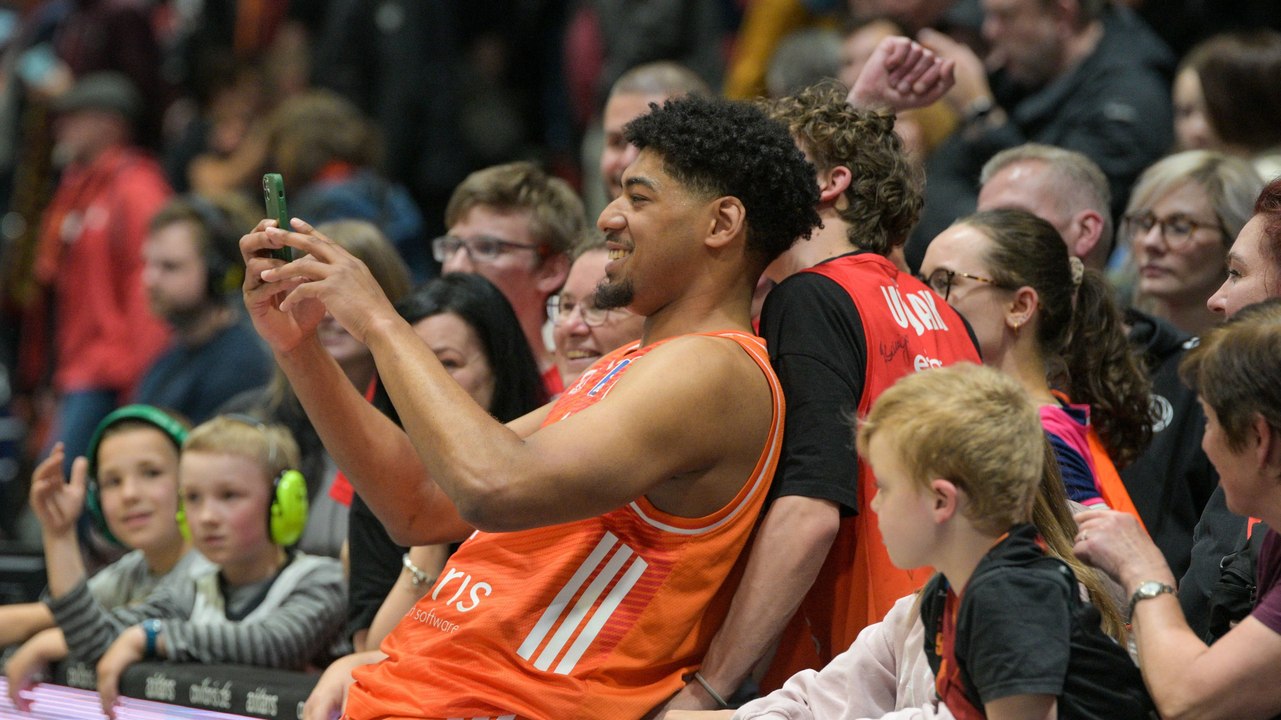 Mushidi mit dem Big Bucket! Niners' OT-Spektakel gegen Frankfurt im Video