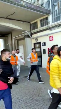 Prato, il titolare della stamperia chiede scusa dopo l'aggressione al sindacalista - C'? la data limite per gli stipendi