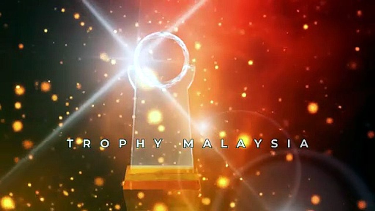 Reflective Orange Crystal Trophies at Trophy-World Malaysia | Custom Trophies & Plaques Supplier