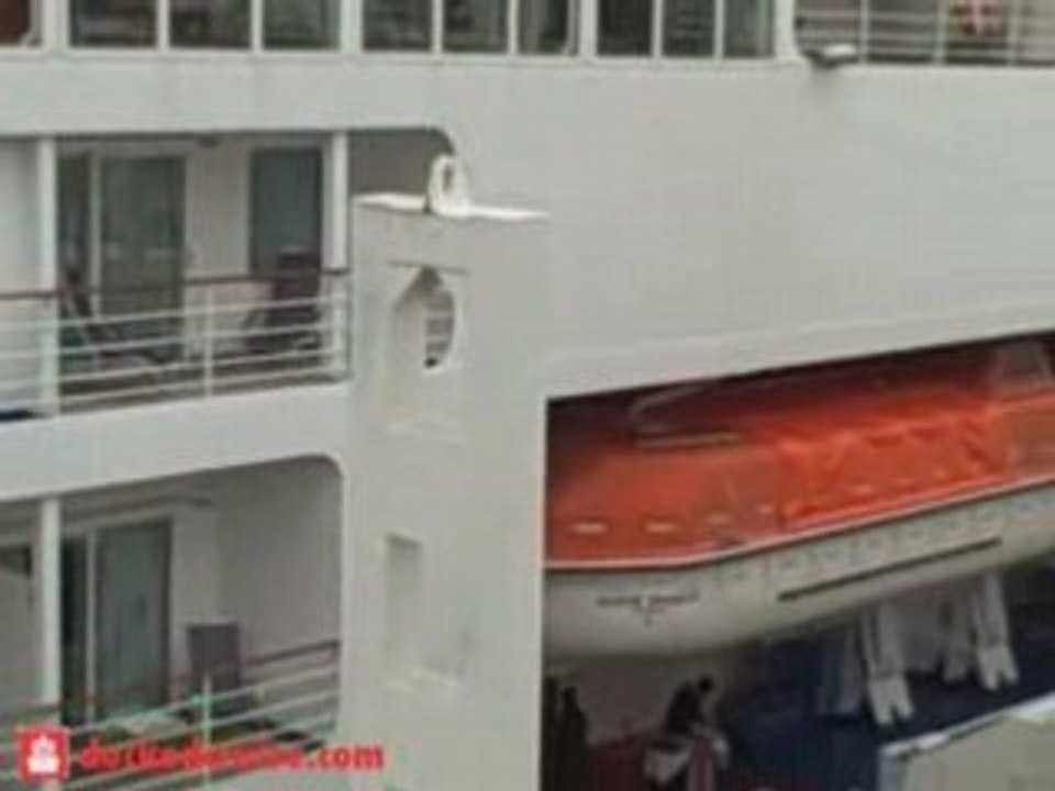 SilverSea Silver Shadow Docked At Canada Place