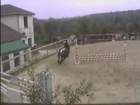 Marie amélie et coné club poney 2 à coulommiers le 8 juin