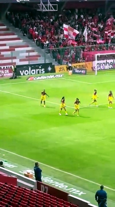Doblete de Geyse Ferreira frente al Toluca