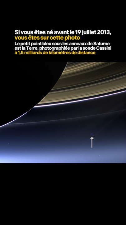 La Terre apparaît comme un petit point, vu à 1.5 milliards de km