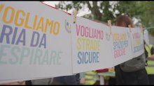 Strade scolastiche, bambini in piazza per città più sicure