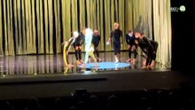 El Festival Cultural de Mayo abre el telón con el vértigo poético de “Duck Pond”