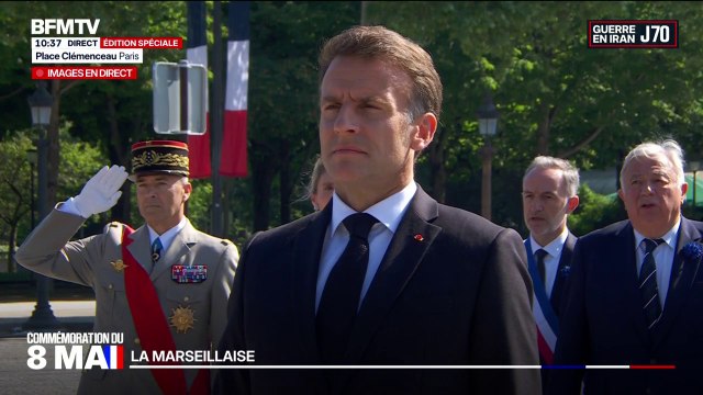 Commémorations du 8-Mai: Emmanuel Macron dépose une gerbe de fleurs devant la statue du général de Gaulle, place Clémenceau à Paris