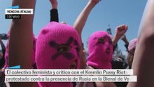 Los Pussy Riots protestan contra la presencia de Rusia en la Bienal de Venecia