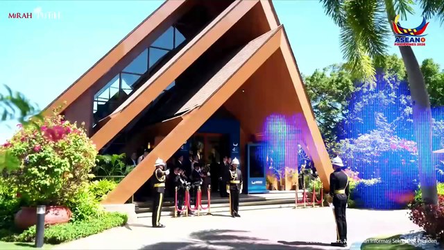 Saat PM Xanana Tepuk Pundak Presiden Prabowo Kala Retret KTT Ke-48 ASEAN di Filipina
