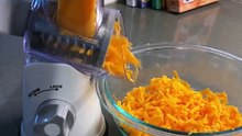 Does It ACTUALLY Work? 🧀 | Rotary Cheese Grater | Hand Crank Cheese Shredder | Cheese in 30 Seconds