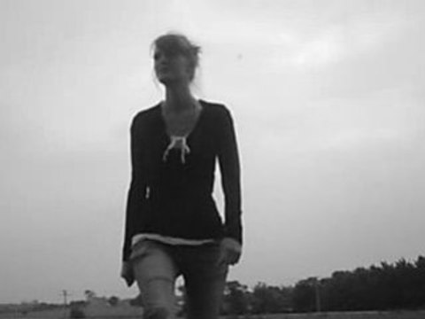 zazoonette chante du hero xD