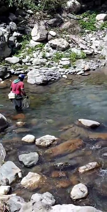 cast net fishing in Nepal |