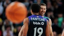 El club de lectura dentro del Bilbao Basket, motor para ser campeones: "Hay una regla estricta de no 'spoilers', pero se puede poner la miel en los labios"