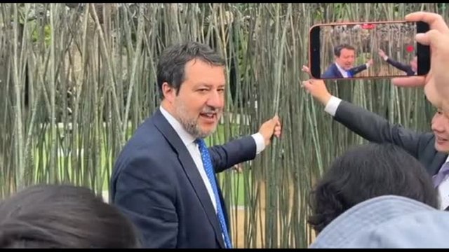 Salvini in Biennale: Padiglione Italia bellissimo , poi a Israele