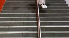 subway dancing