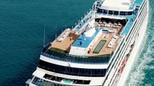 ¿Qué pasa en los barcos para que puedan llegar a ser incubadoras flotantes?