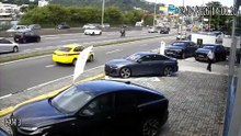 #Watch #How Easily This #Robber Acts Alone in #Rio