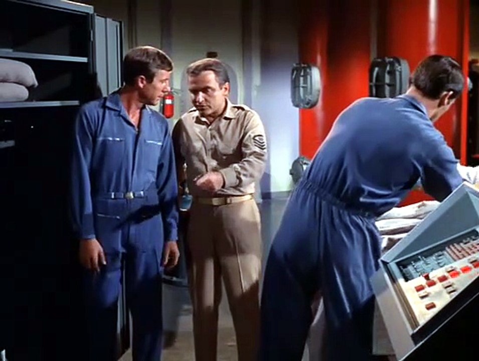 Voyage To The Bottom Of The Sea - 3x02 - Werewolf